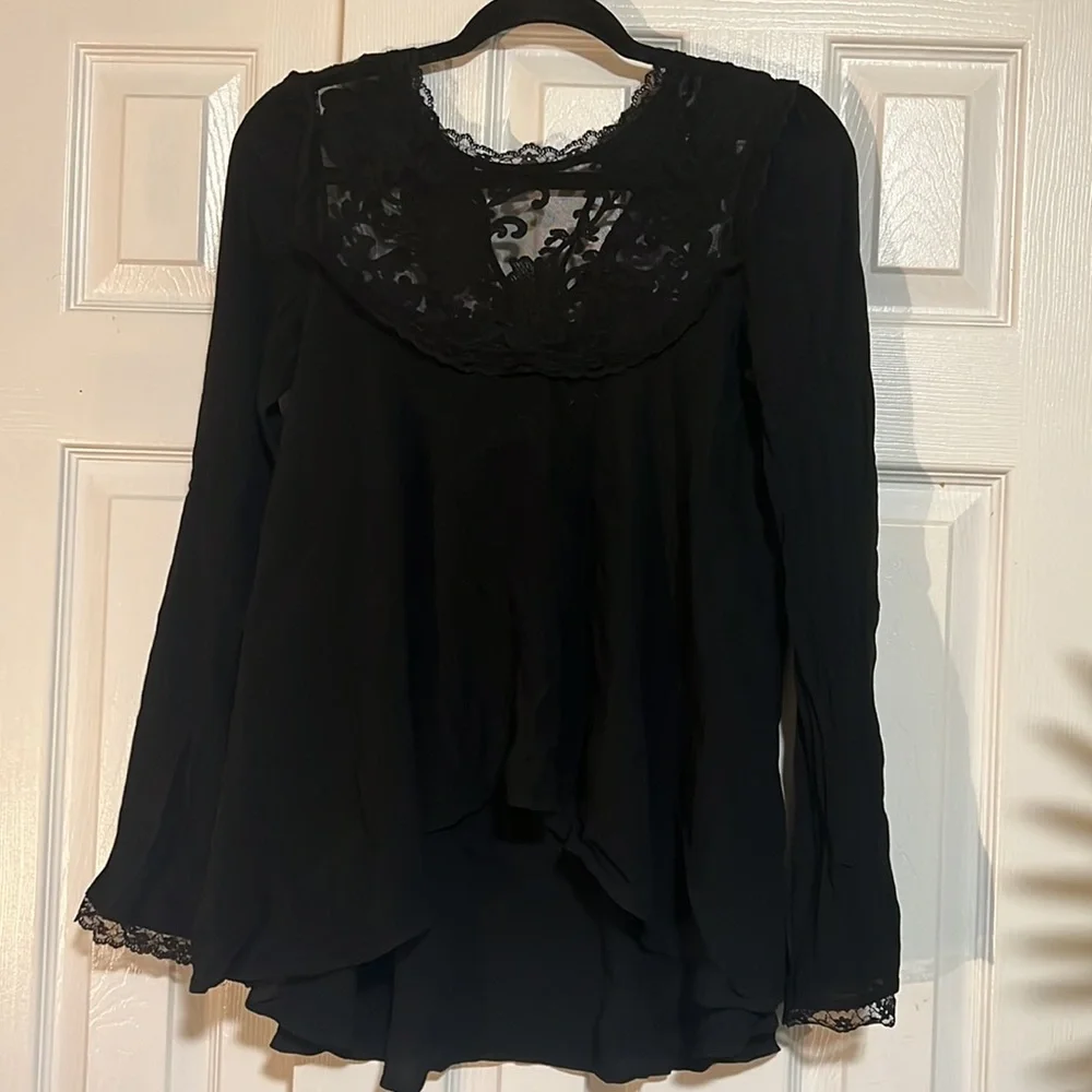 For Love and Lemons Ellery Blouse - Picture 4 of 10